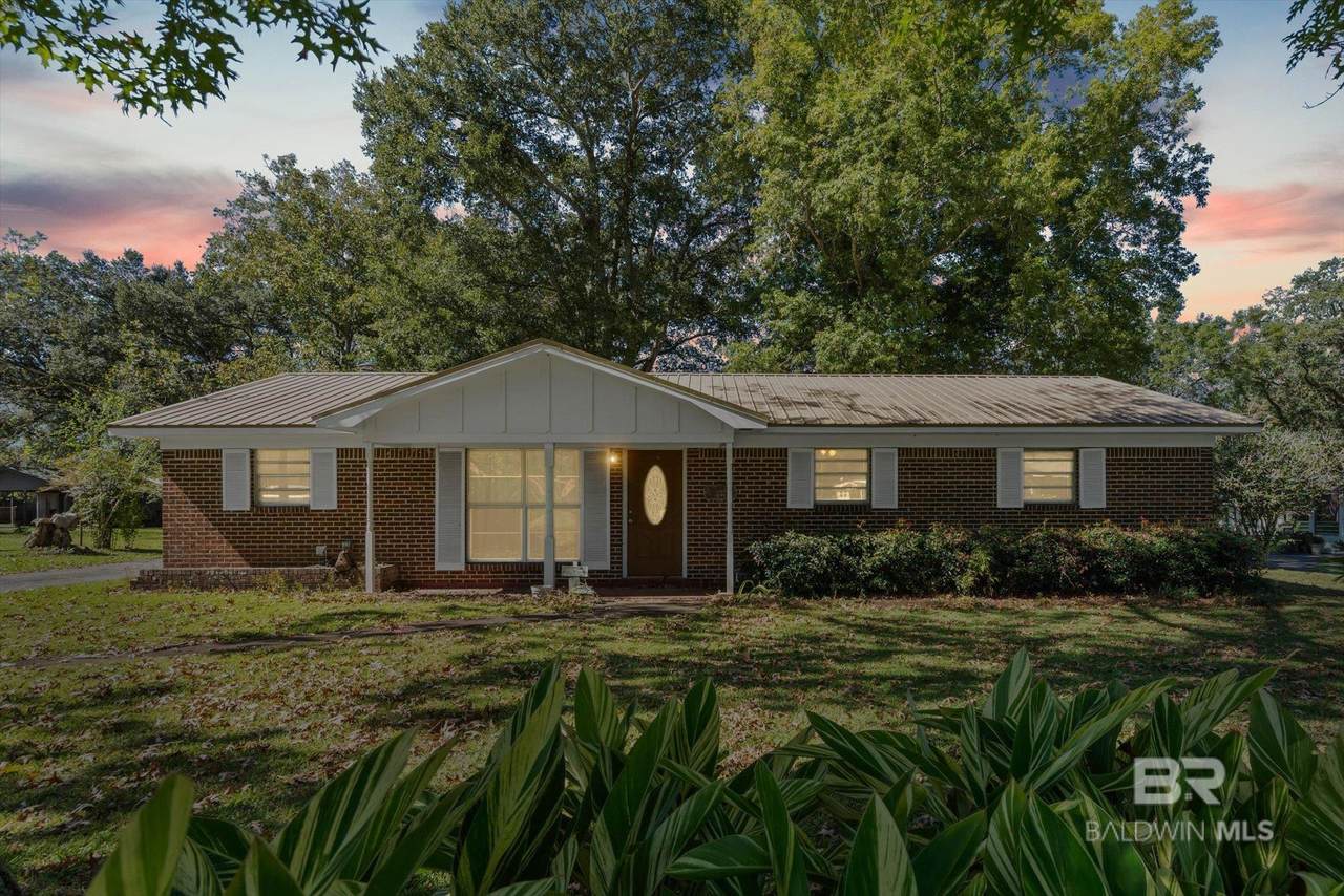 10628 Oak Avenue - Photo 1