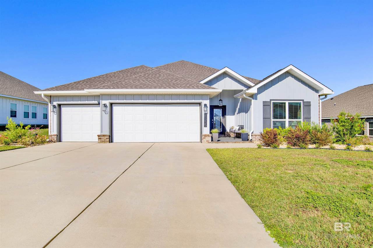 21225 Yosemite Boulevard - Photo 1