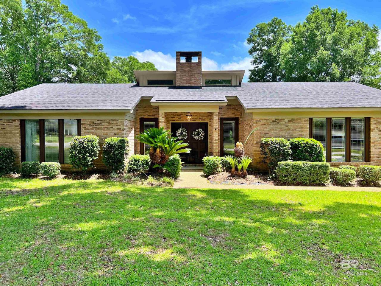 107 Charlotte Court - Photo 1