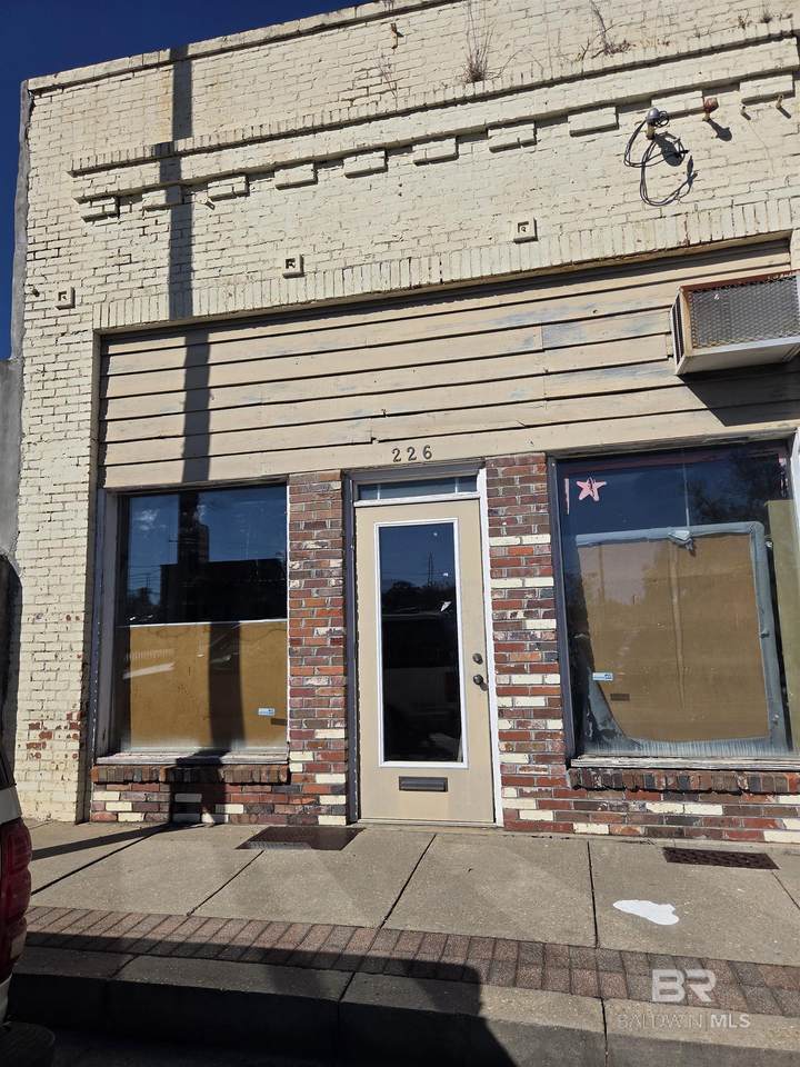 226 Commerce Street - Photo 1