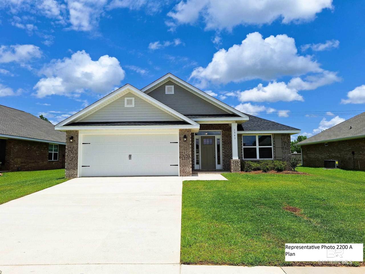 608 Mayflower Drive - Photo 1