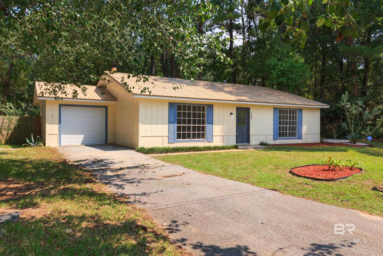 108 Nicole Place - Photo 1