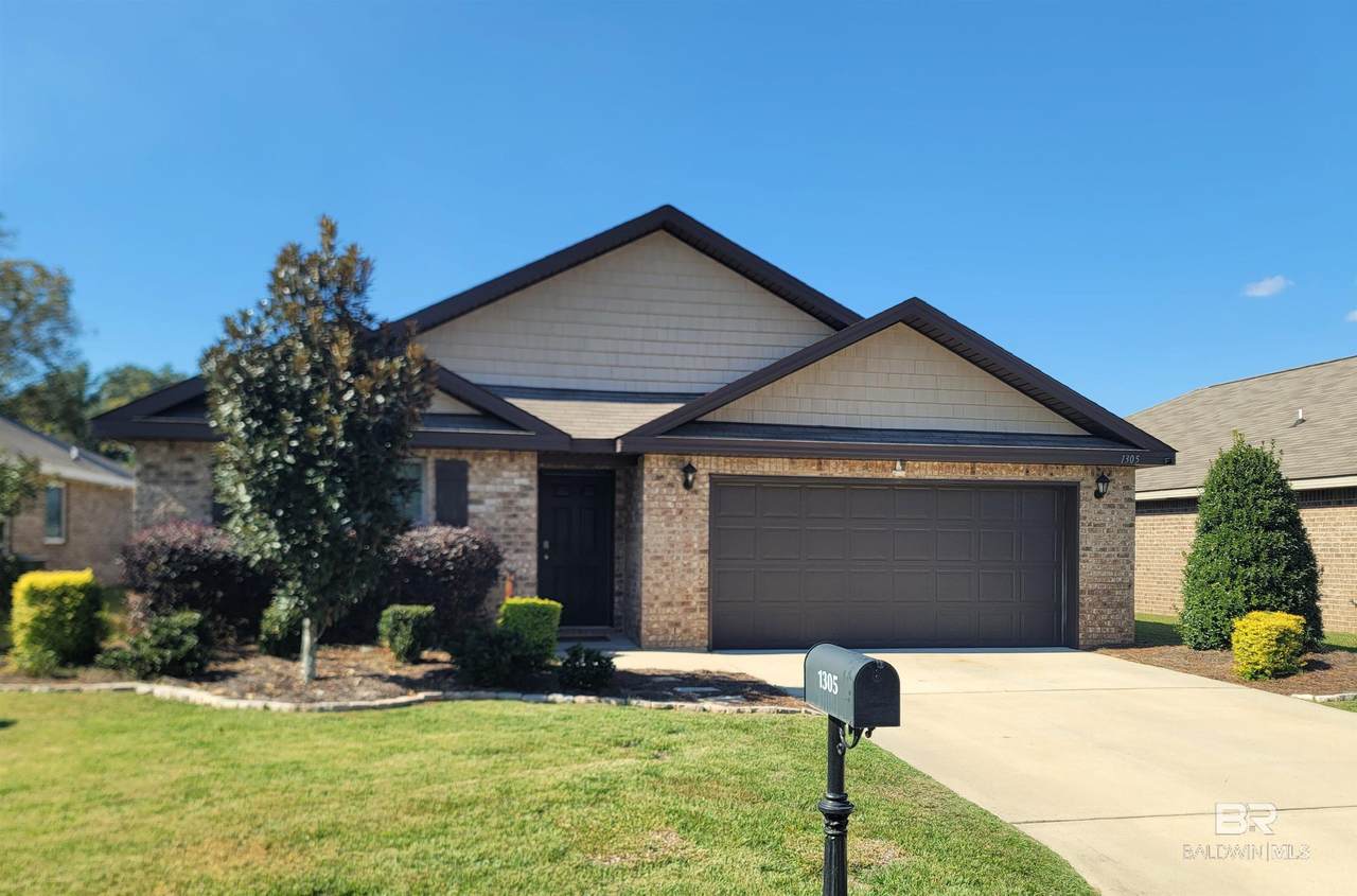 1305 Majesty Loop - Photo 1