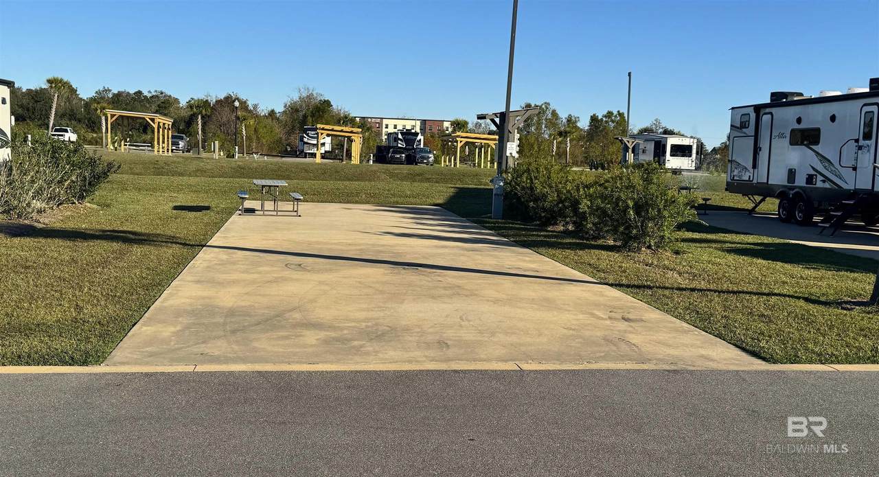 788 Vacation Circle - Photo 1