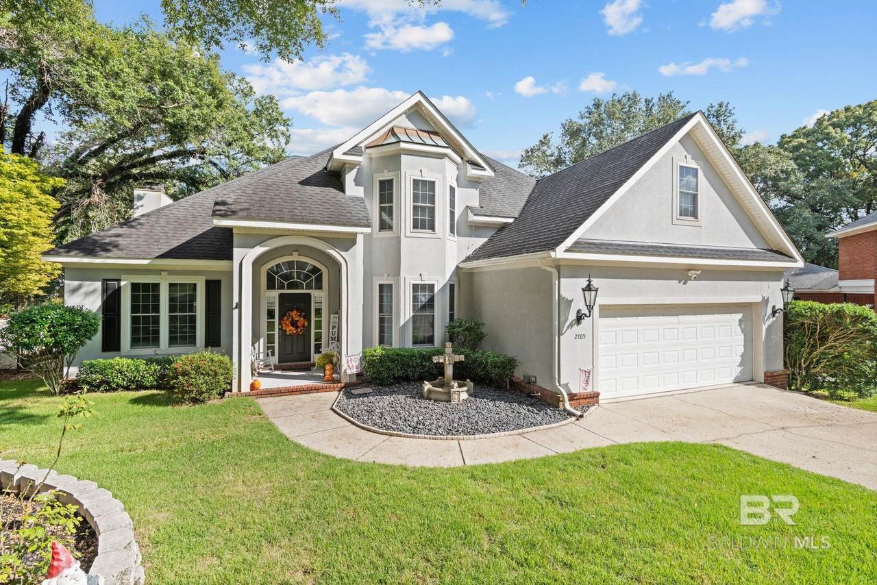 2705 Charlestowne Drive - Photo 1