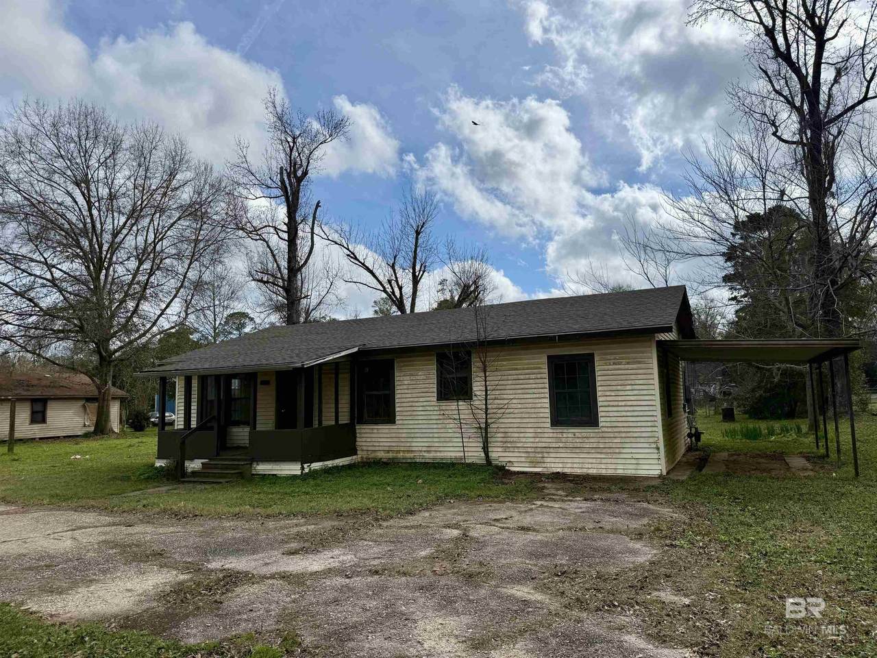 202 Ballard Street - Photo 1