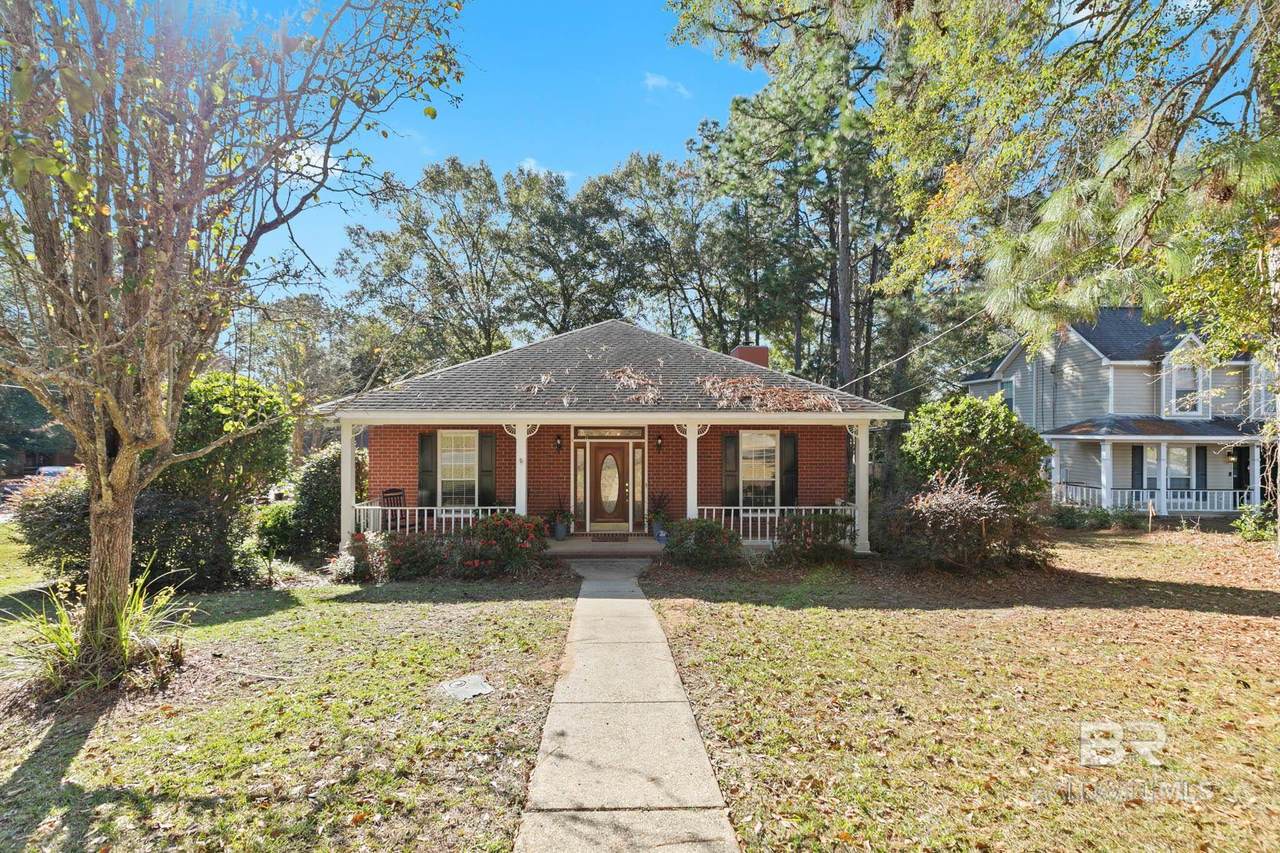 118 Hope Drive - Photo 1