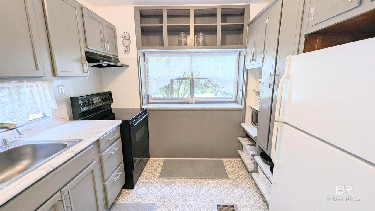 1330 Ridgewood Drive - Photo 1