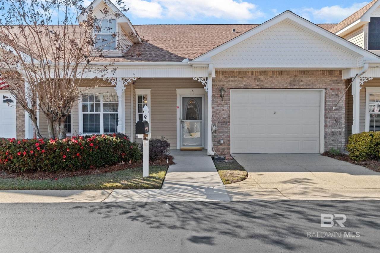 920 Plantation Boulevard - Photo 1