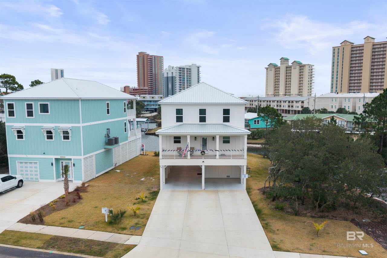 925 Heron Point Drive - Photo 1