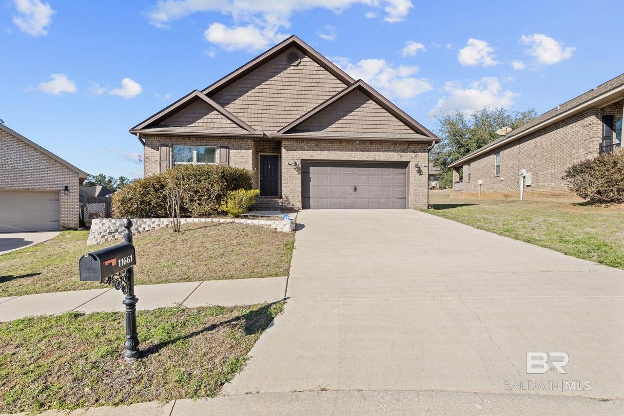 11661 Alameda Court - Photo 1