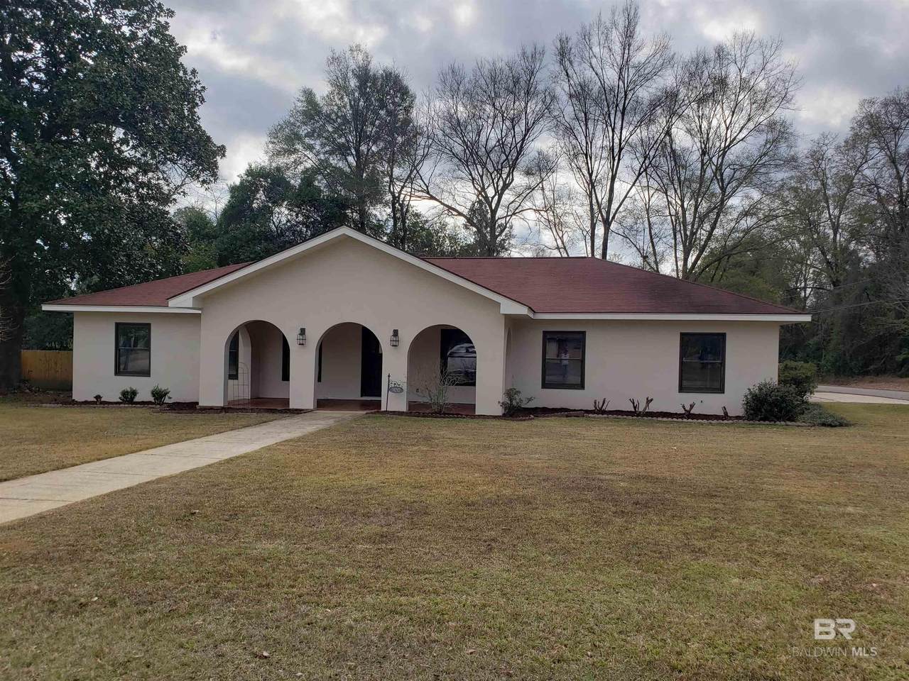 100 Terry Drive - Photo 1