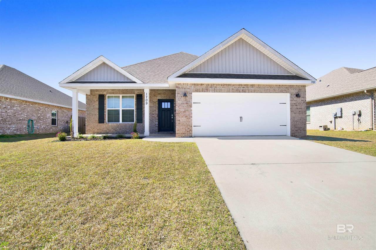 1709 Grouse Street - Photo 1