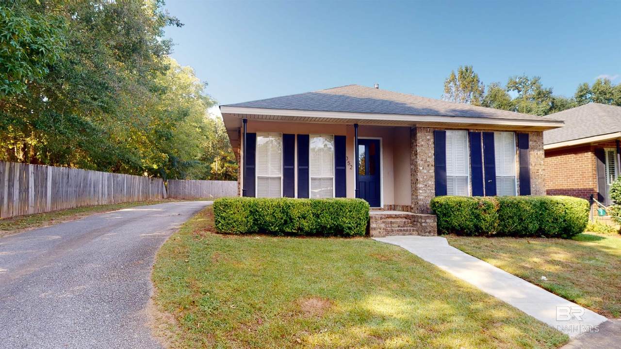 6052 Magnolia Place - Photo 1