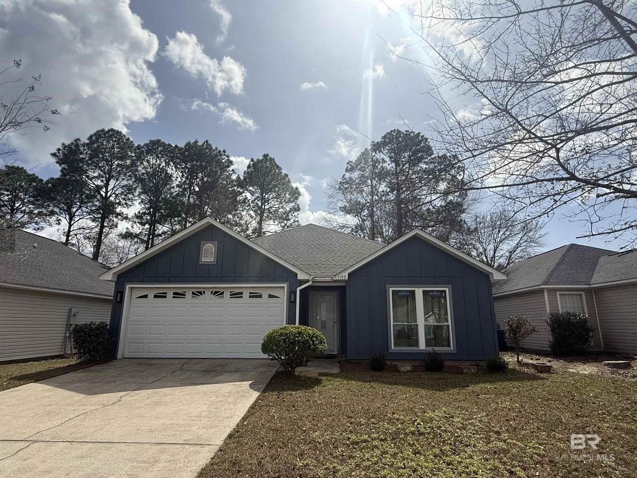 5110 Pine Way - Photo 1