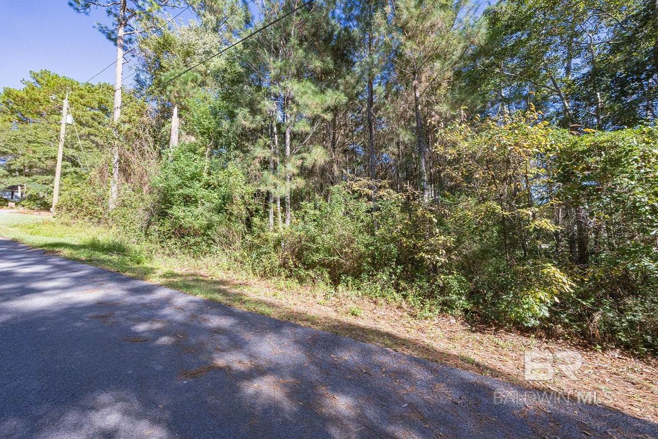 102 Everade Circle - Photo 1