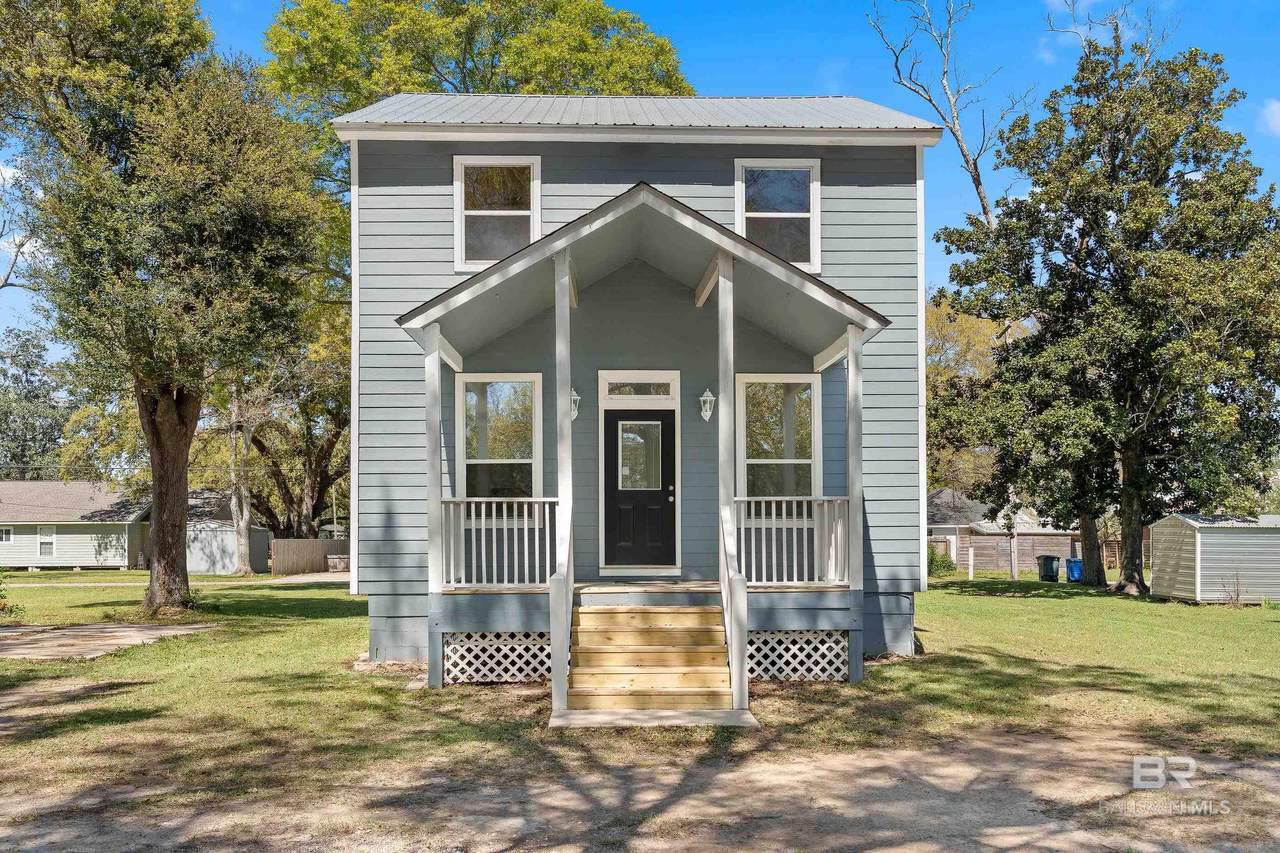 206 Verbena Avenue - Photo 1