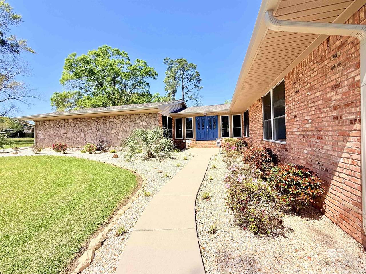 22121 Nelson Street - Photo 1