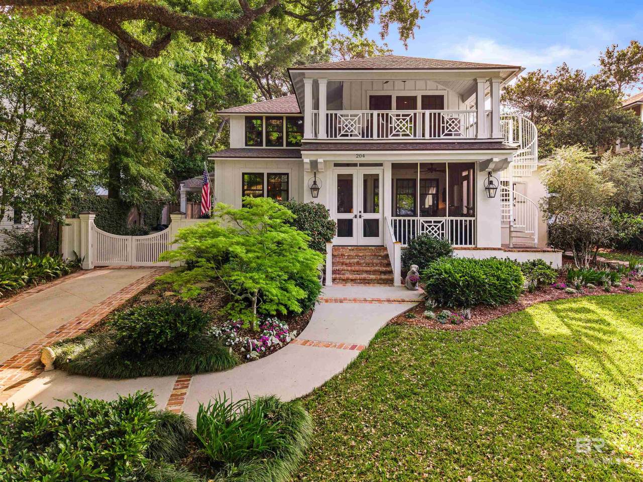204 Bayview Street - Photo 1
