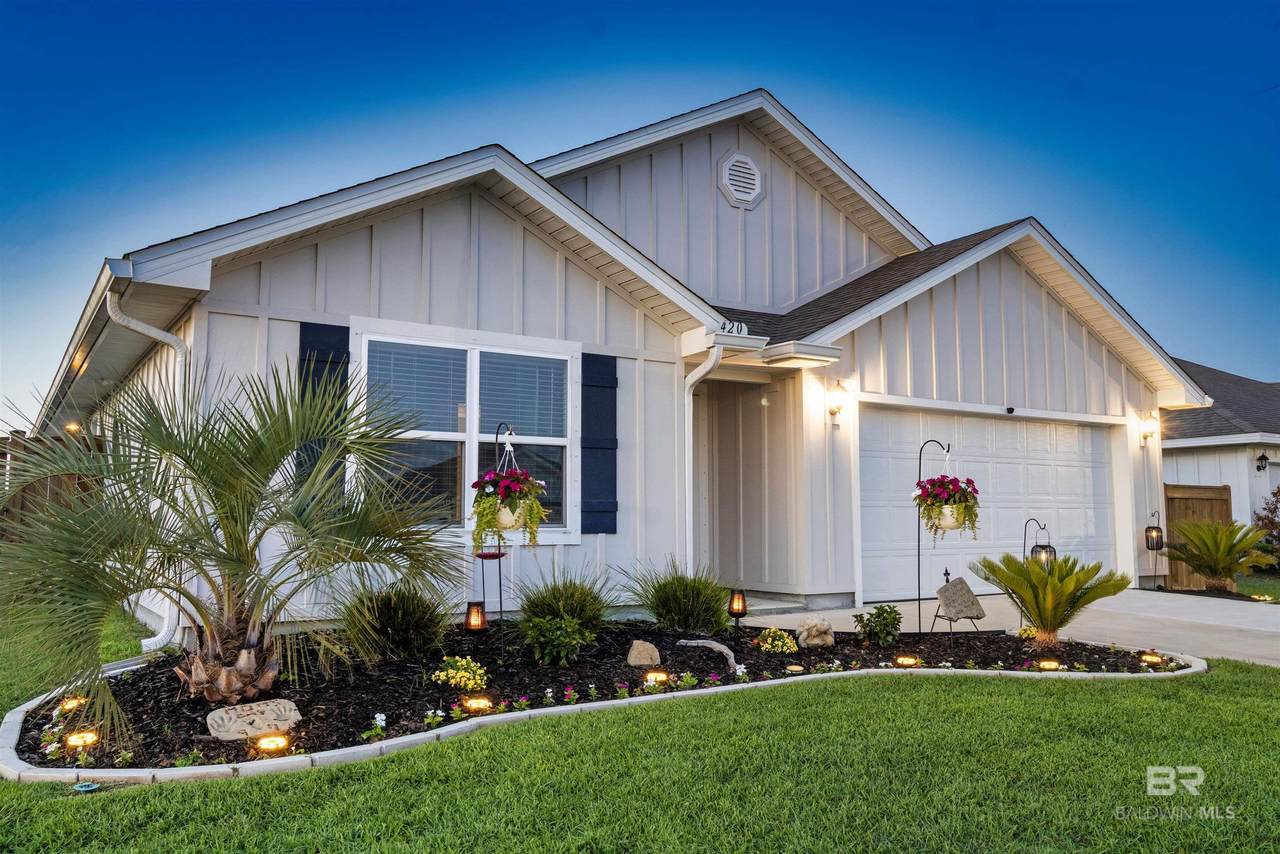 420 Winters Avenue - Photo 1
