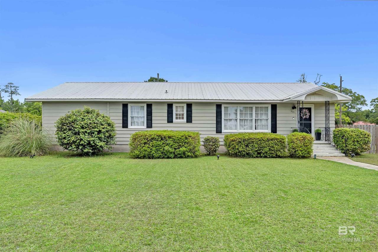 402 Magnolia Avenue - Photo 1