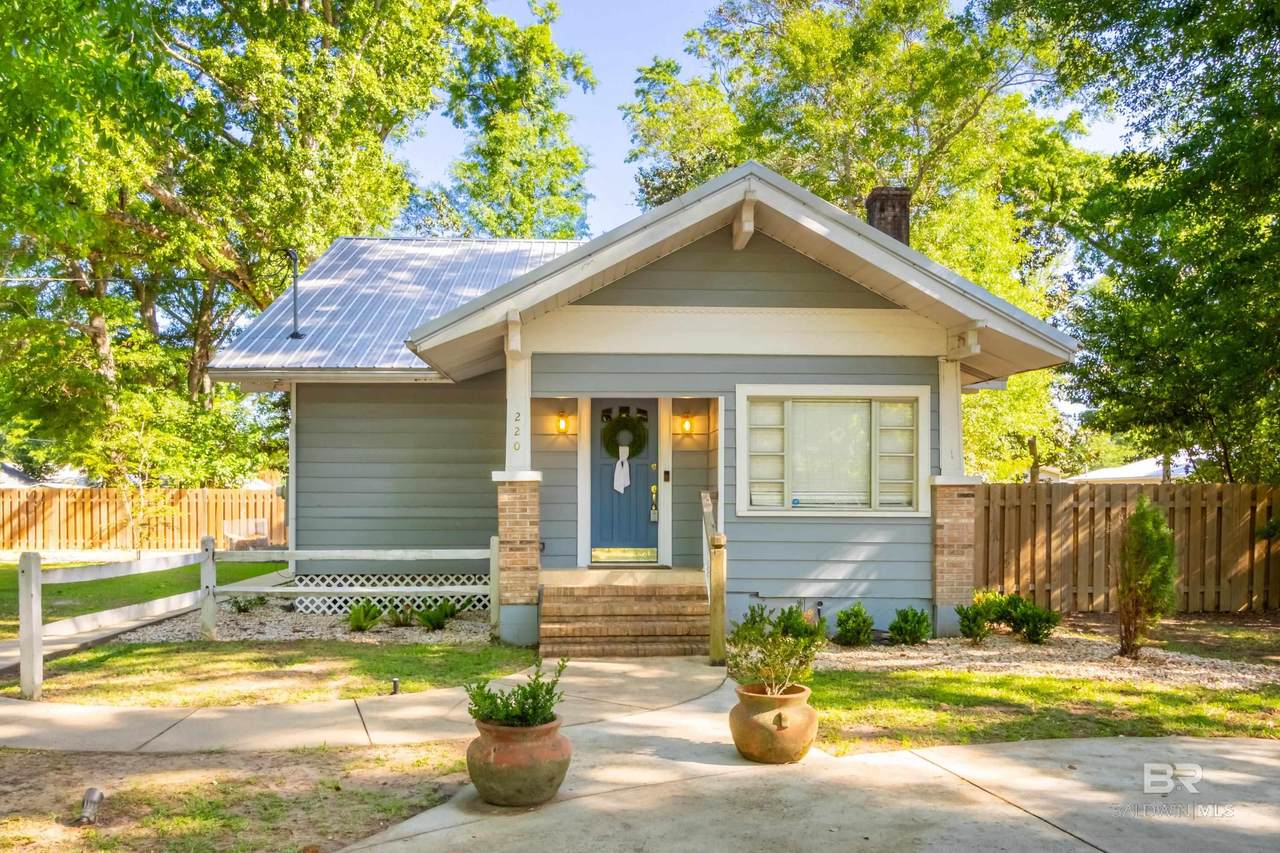220 Spruce Avenue - Photo 1