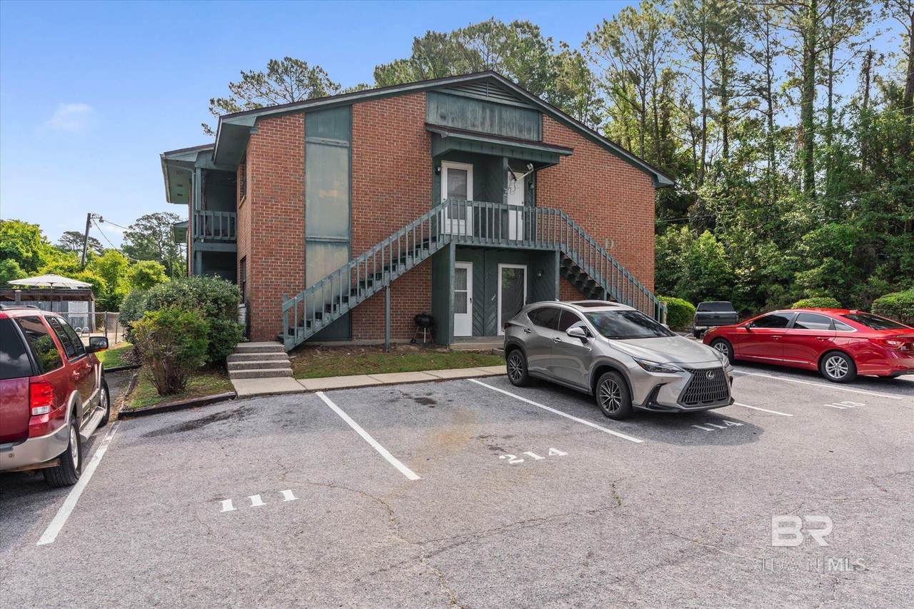 500 Grant Street - Photo 1