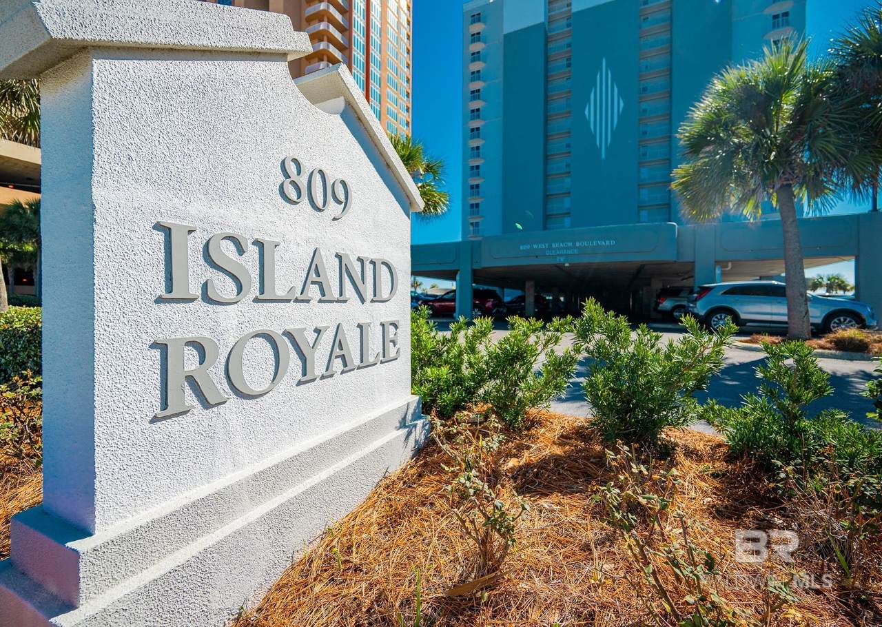 809 Beach Boulevard - Photo 1