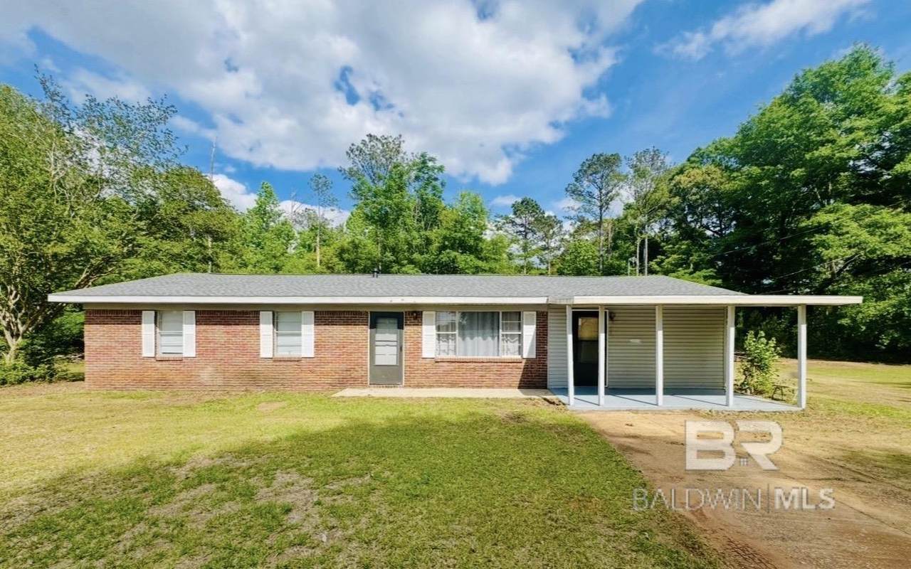 226 Elizabeth Street - Photo 1