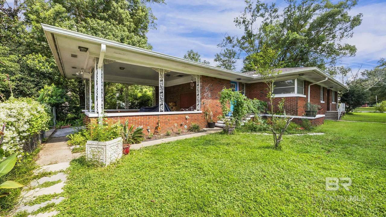 400 Pine Street - Photo 1
