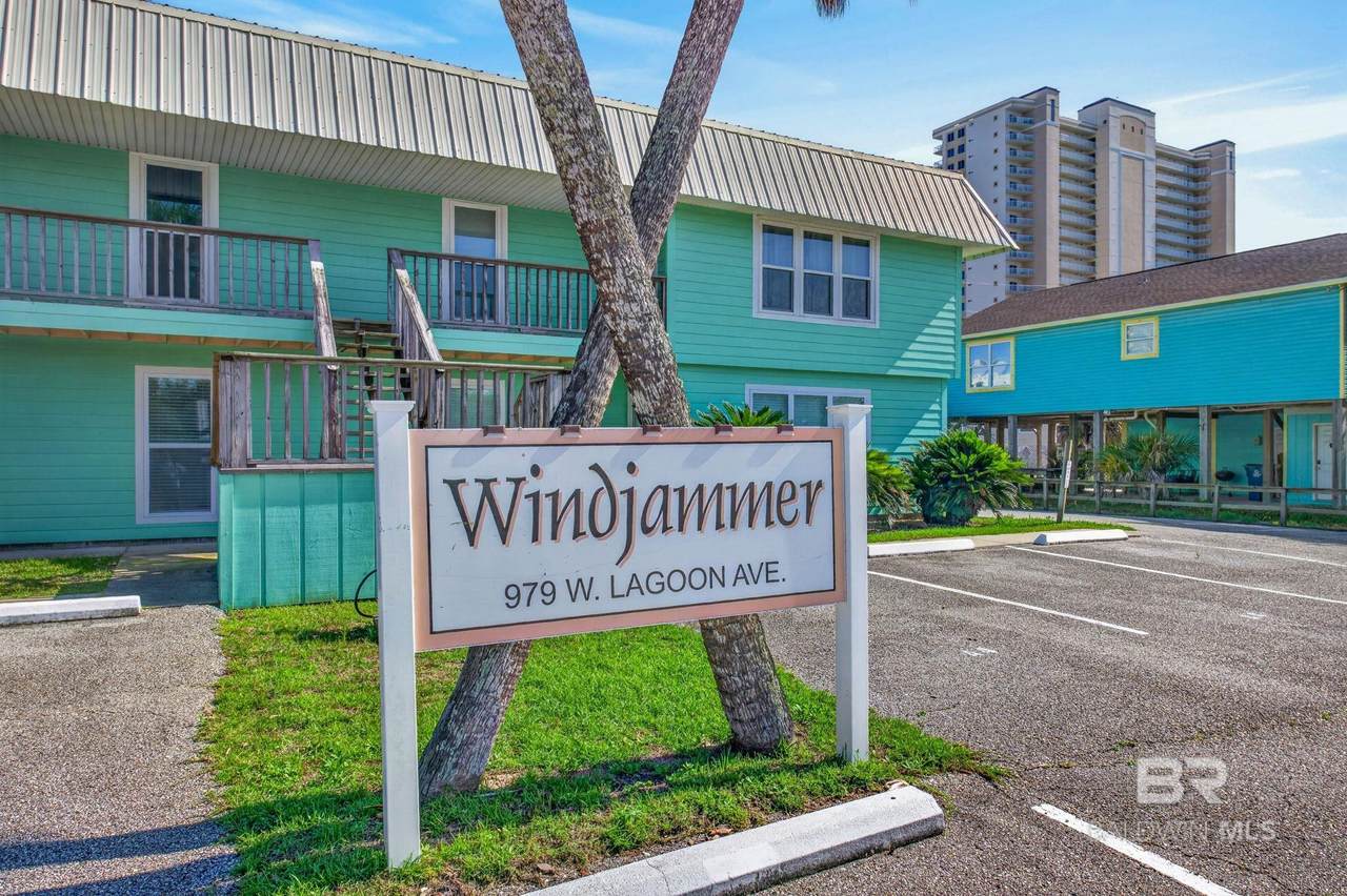 979 Lagoon Avenue - Photo 1