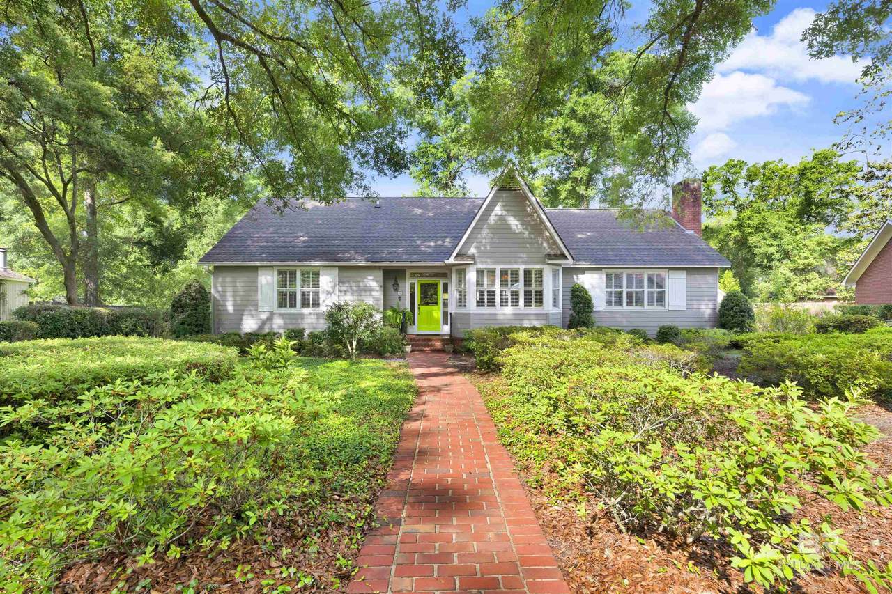 706 Holly Drive - Photo 1