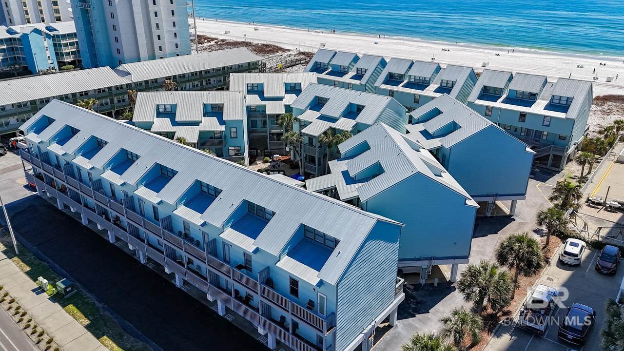 507 Beach Boulevard - Photo 1