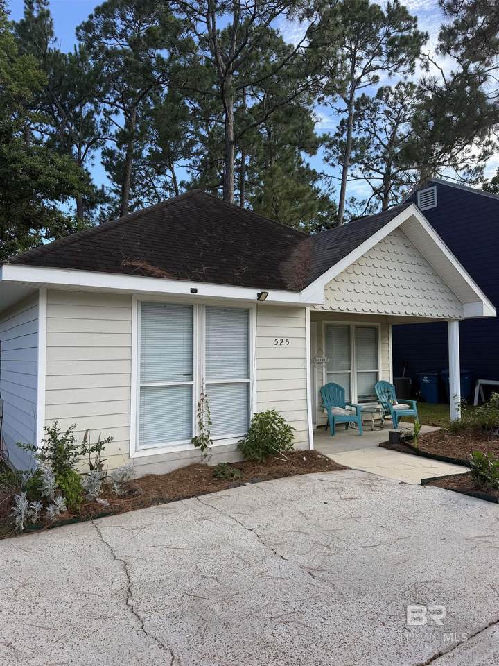 525 22nd Avenue - Photo 1