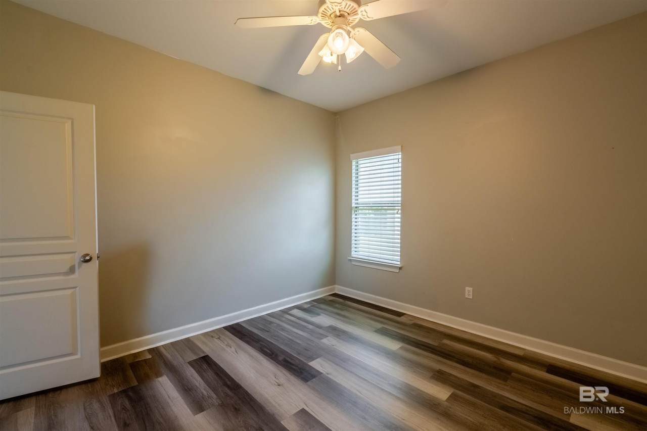 9367 Collier Loop - Photo 1