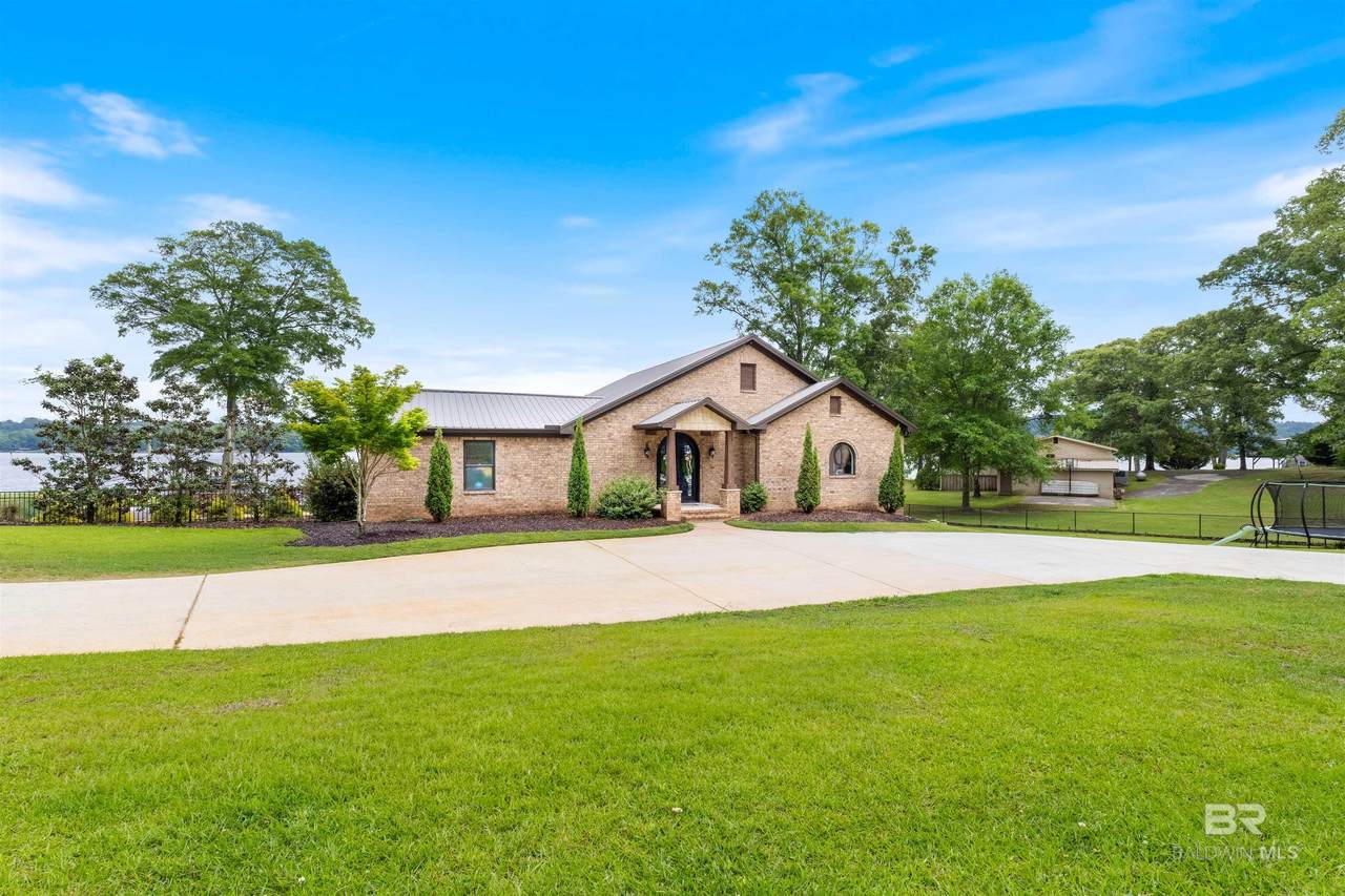 156 Primrose Lane - Photo 1