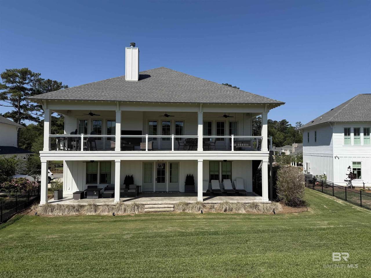 452 Colony Drive - Photo 1