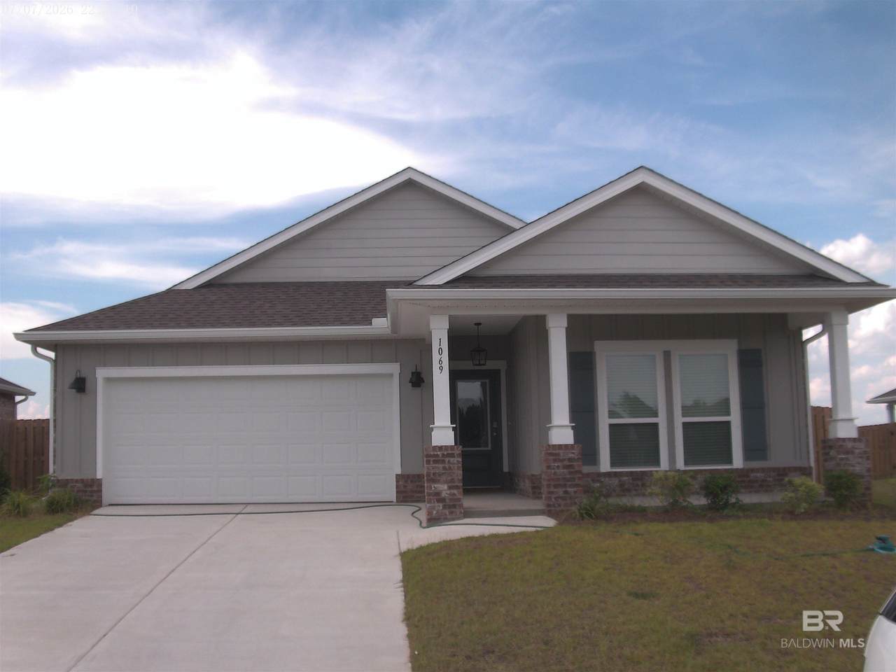 1069 Hayward Loop - Photo 1