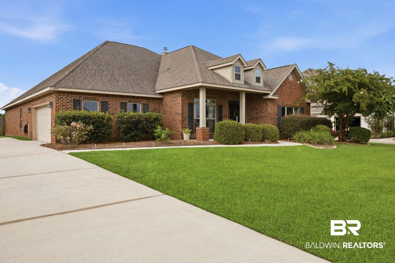 4240 Craigend Loop - Photo 1
