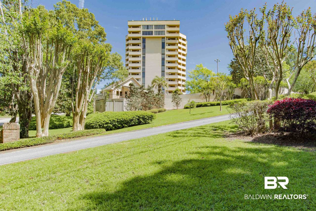 100 Tower Drive - Photo 1
