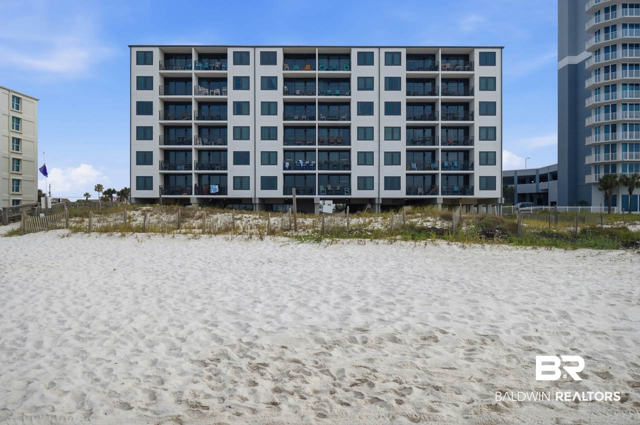 427 Beach Blvd - Photo 1