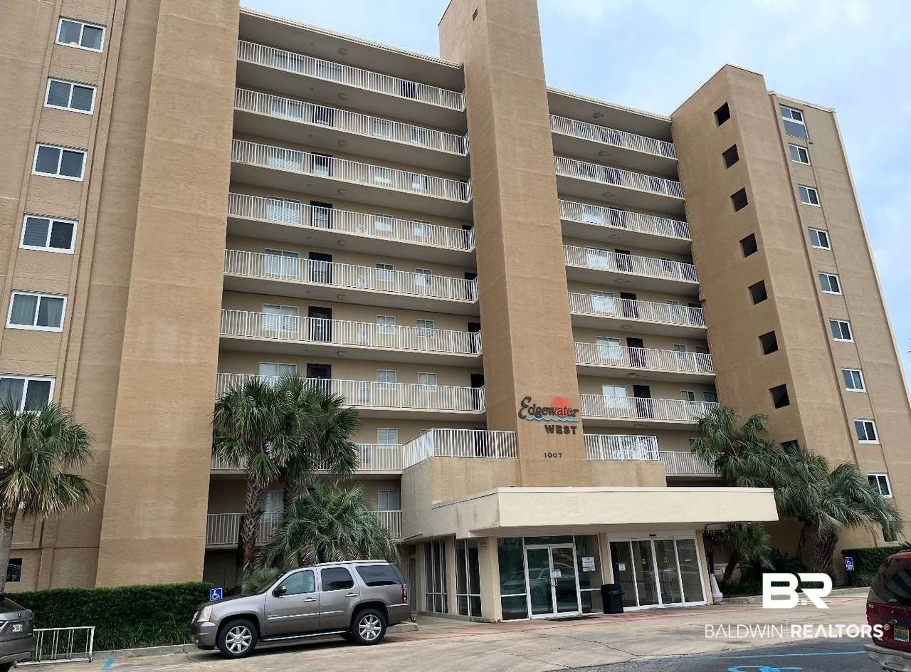 1007 West Beach Boulevard - Photo 1