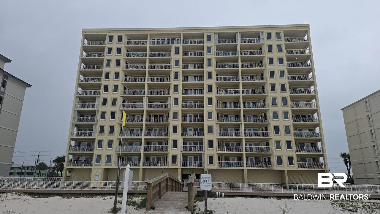 409 Beach Boulevard - Photo 1
