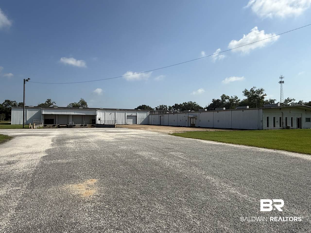 509 Section Ave - Photo 1