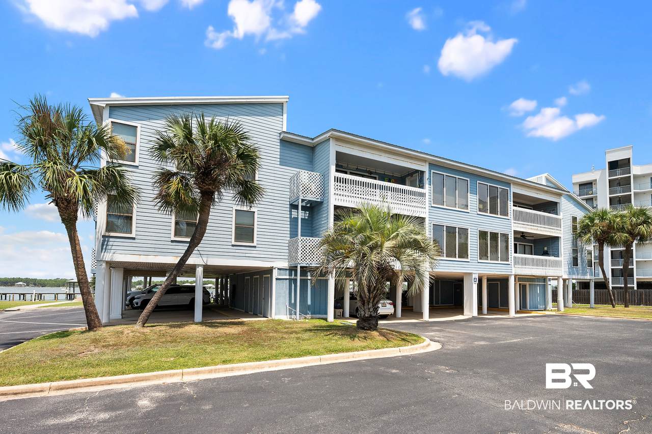 1872 West Beach Boulevard - Photo 1