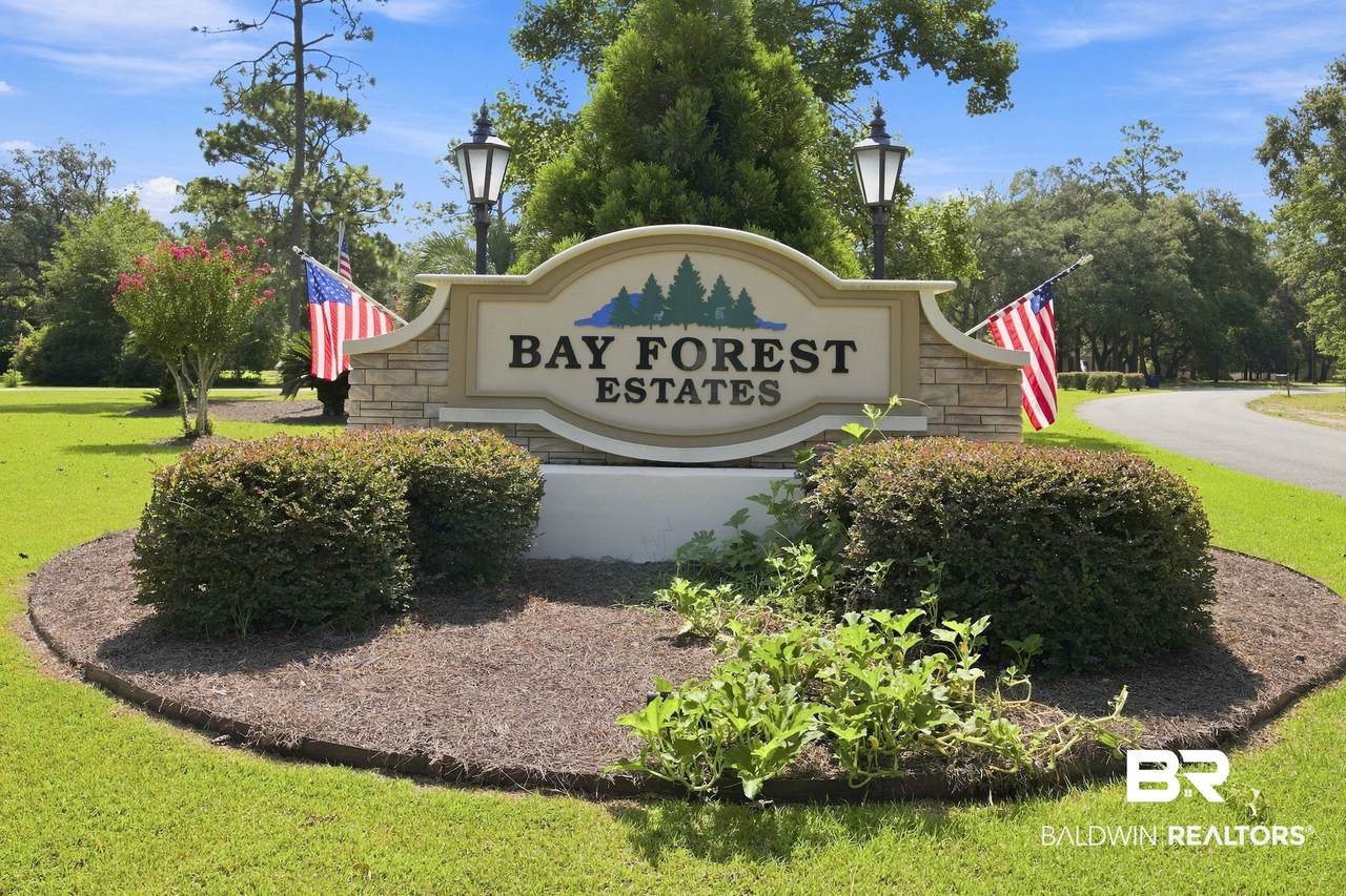 8155 Bay View Dr - Photo 1