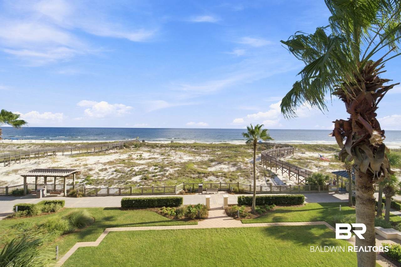 527 Beach Club Trail - Photo 1