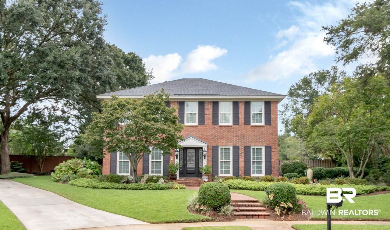 1908 Twin Oaks Court - Photo 1
