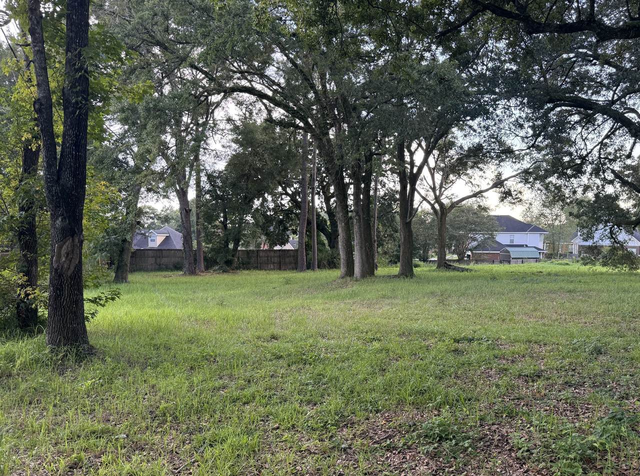 7241 Grelot Rd - Photo 1