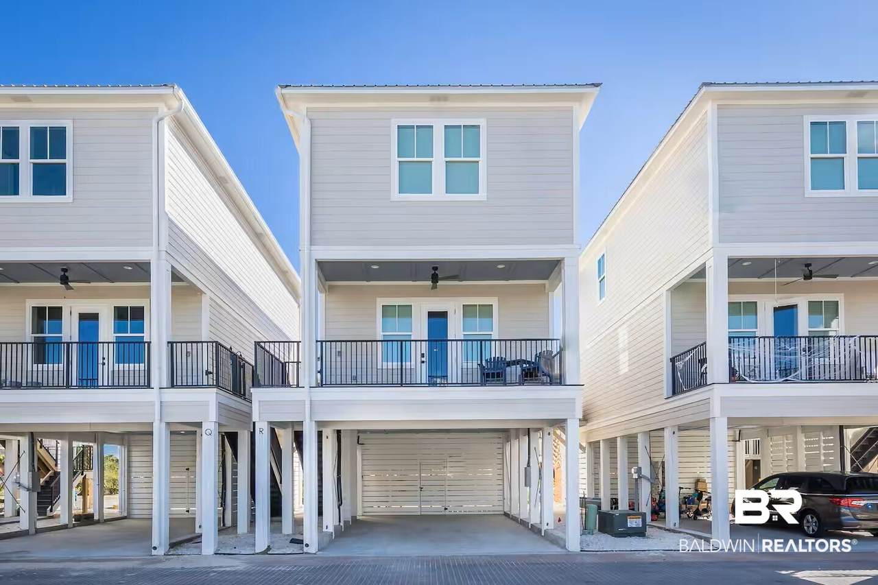 951 Lagoon Ave - Photo 1